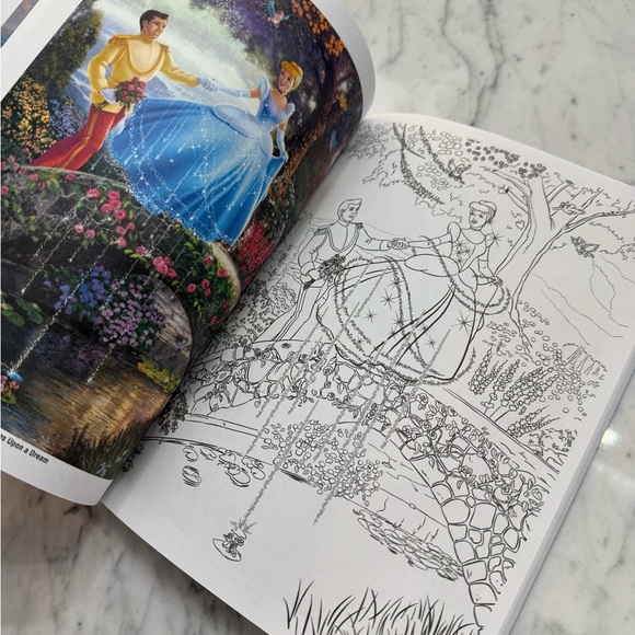 EXCELLENT! Disney Dreams Collection Thomas Kinkade Studios Coloring Book 2017 - Picture 4 of 5